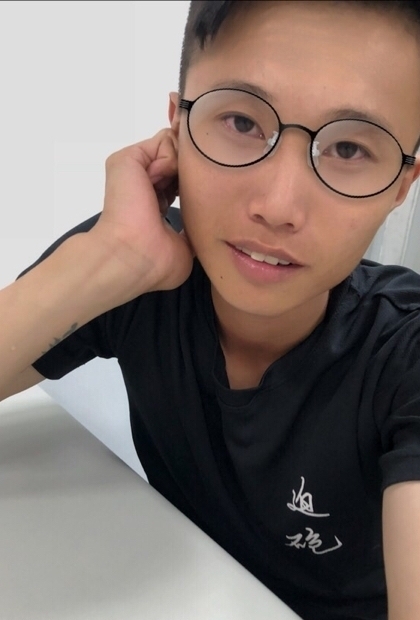 璨名的第一张照片--台中残疾人相亲网