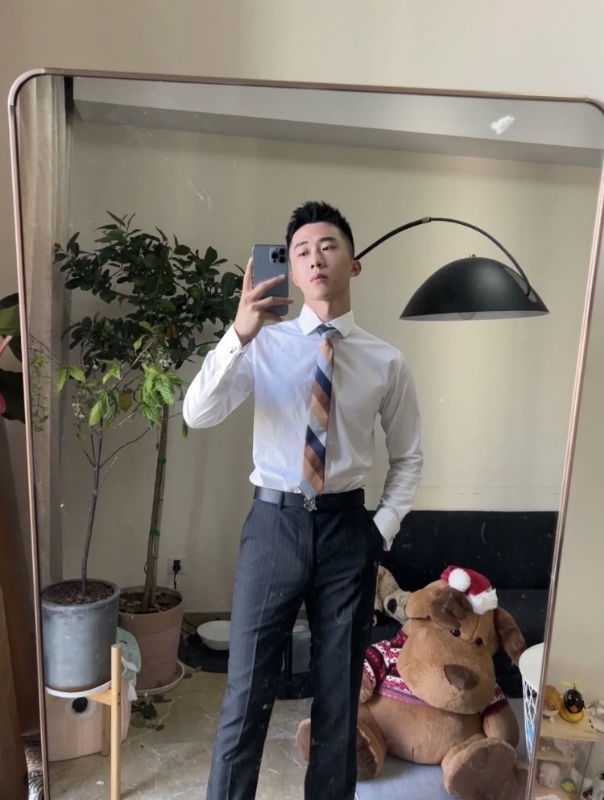 张浩的第一张照片--台中残疾人相亲网